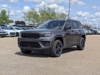 The new 2025 Jeep Grand Cherokee Altitude is a versatile midsize SUV that blends capability, advance... (image 1)