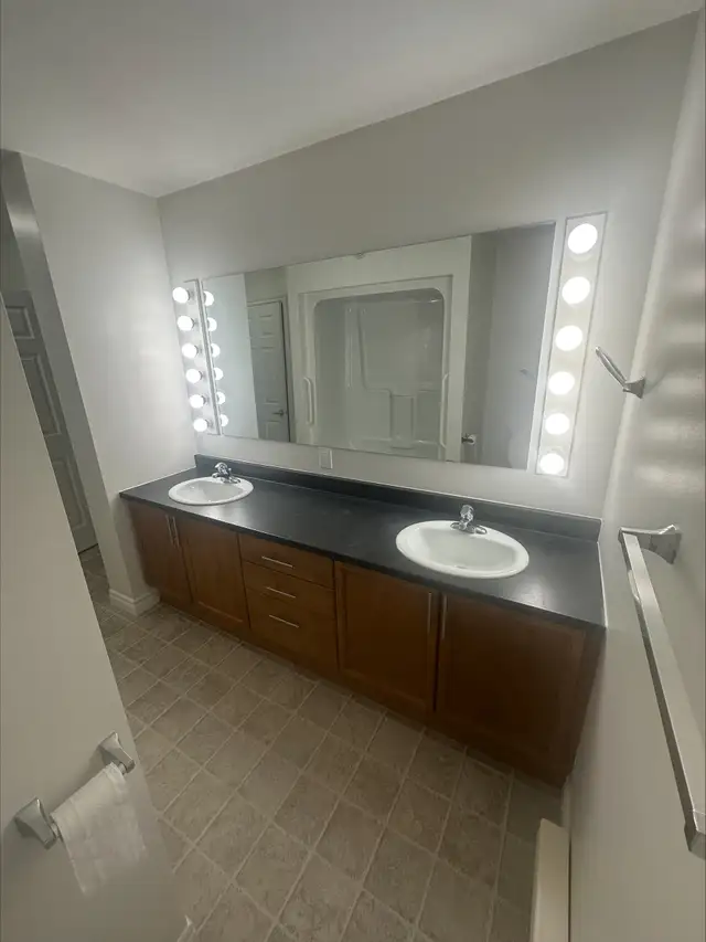 2 BEDROOM RETIREMENT LIVING! in Long Term Rentals in Fredericton - Image 3