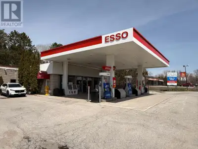 Very Profitable Gas Station at The Entrance of Hwy 60 Under 20 Years of Ownership. No Real Competiti...