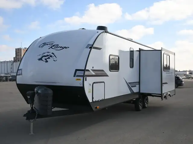 2024 Range Lite 233ML in Travel Trailers & Campers in St. Albert - Image 4
