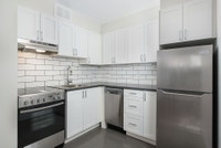 Brockton Apartments are very conveniently located at 250 Lake St in St Catharines. The building offe... (image 3)