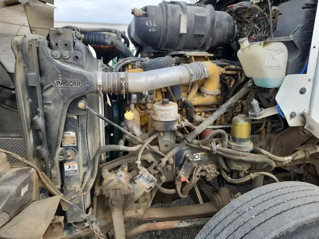 2008 Kenworth T800 in Heavy Trucks in St. Albert - Image 17