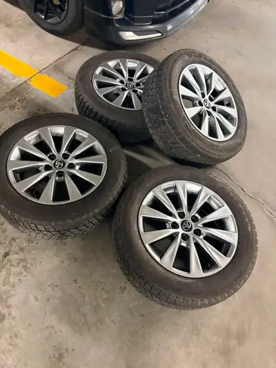 225/60/17 5x114.3 for Toyota Corolla cross, RAV4, Sienna, Venza, CHR, Lexus nx200, Lexus rx350 Have...