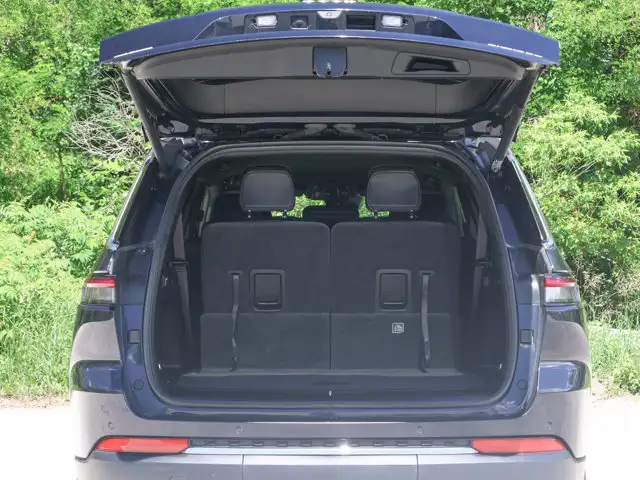 2024 Jeep Grand Cherokee L Limited- Memory / Heated Seats - Pwr in Cars & Trucks in Barrie - Image 16