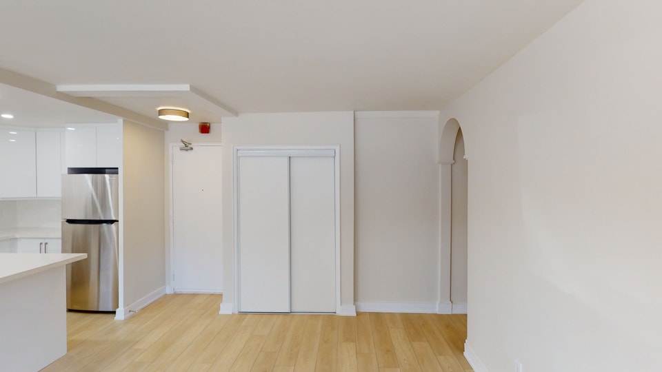 Apartment for Rent at Riverview Apartments, Toronto 4