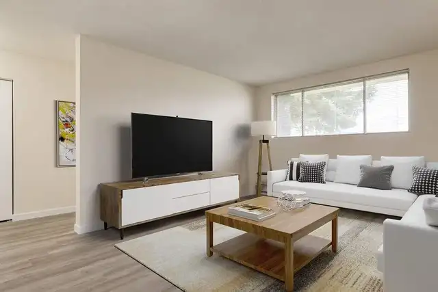 Affordable Apartments for Rent - Eighty Nine Collins Apartments  in Long Term Rentals in Medicine Hat - Image 2