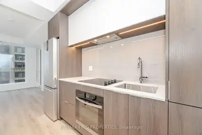 1BR & 2BR Brand New Condos at Burnhamthorpe & Confederation Pkwy, View more