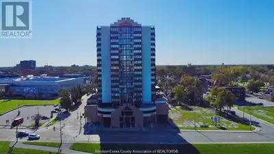 515 RIVERSIDE DRIVE West Unit# 1401 Windsor, Ontario