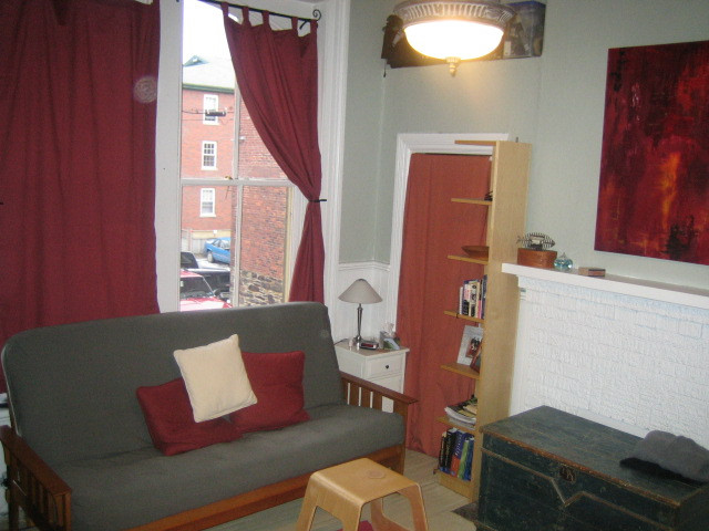 Bachelor Apartment Downtown Halifax for May in Long Term Rentals in City of Halifax - Image 3