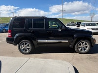 2010 JEEP LIBERTY LIMITED EDITION 4WD * COMFORT AND CONVENIENCE GROUP * ONE OWNER FEATURES INCLUDE:... (image 8)