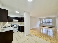 4.5 a St-Lambert avec balcon, 2 s.d.b , piscine sur le toit Longueuil / South Shore Greater Montréal Preview