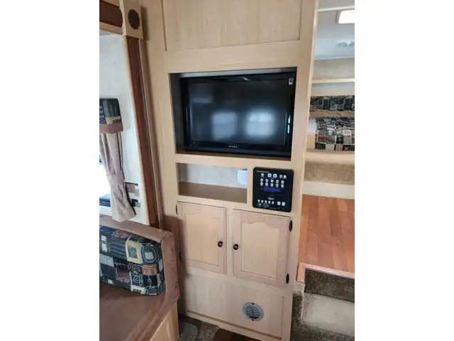 2009 K-Z Spree 285 RLS in Travel Trailers & Campers in Penticton - Image 9