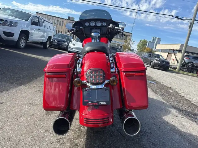 2023 Harley-Davidson Street Glide ~ STREET GLIDE ~ CANANDIAN ~ 1 in Sport Touring in City of Toronto - Image 16
