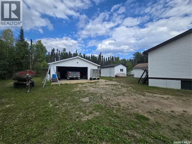 12 Lakeview DRIVE Northern Admin District, Saskatchewan in Houses for Sale in Meadow Lake - Image 26