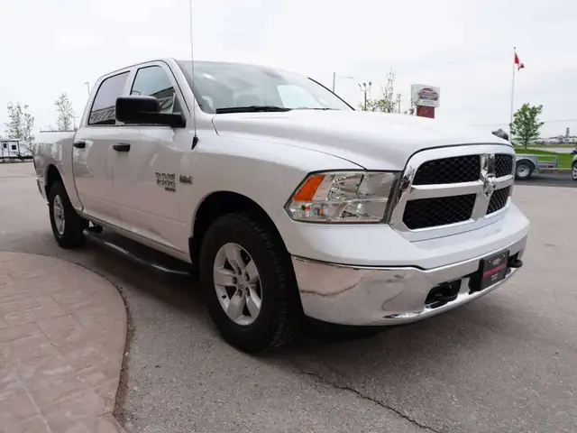 2023 Dodge RAM 1500 SLT Crew Cab - SHORT BED | 4x4 | LOW KMS!!! in Cars & Trucks in Winnipeg - Image 10