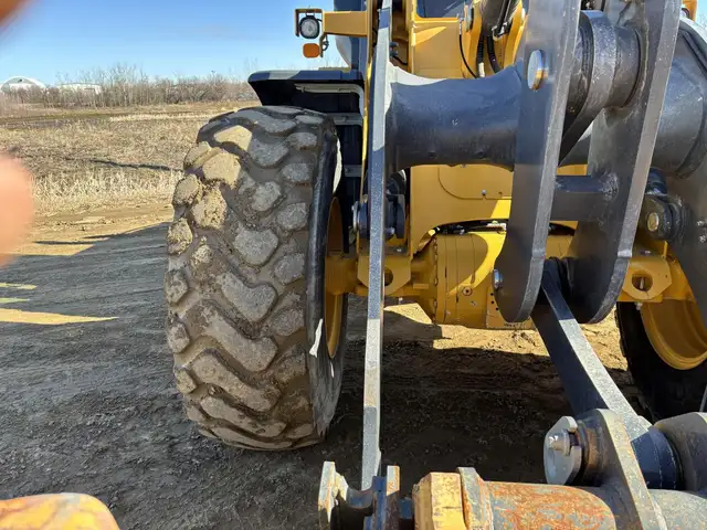 2019 DEERE 544L in Heavy Equipment in Lethbridge - Image 28