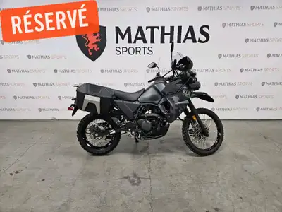 Double-usage KAWASAKI KLR 650 adventure 2022 Les photos peuvent être à titre indicatif et sans inscr...