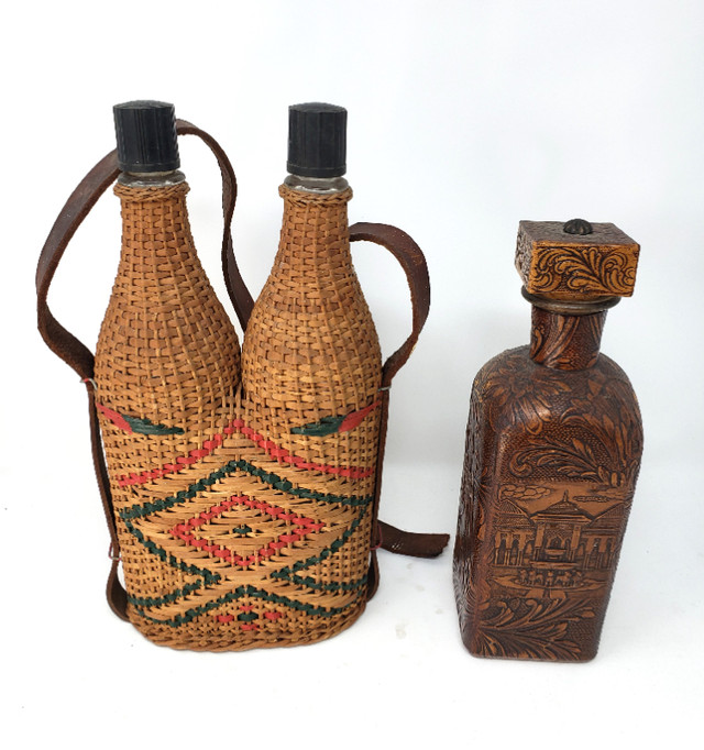 Vine bottle wicker wrapped 1960-1970's/Leather Wrappe in Arts & Collectibles in Mississauga / Peel Region