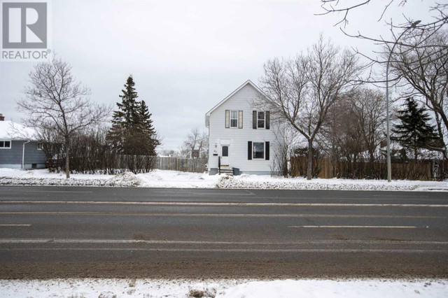 432 Hodder AVE Thunder Bay, Ontario in Houses for Sale in Thunder Bay - Image 3