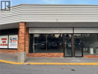 1,185 Square Feet of Retail space in a very busy Plaza located at Brant Street and Upper Middle Road...