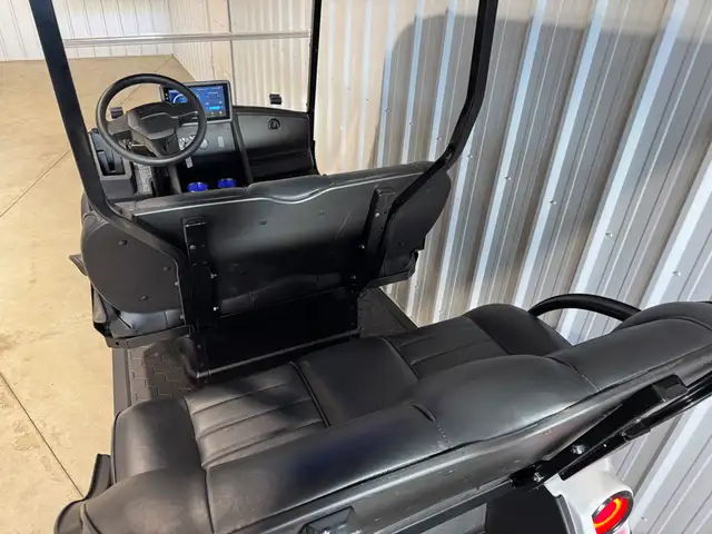 2026 E-Z-GO Liberty Elite XT-golf carts in ATVs in Vernon - Image 14