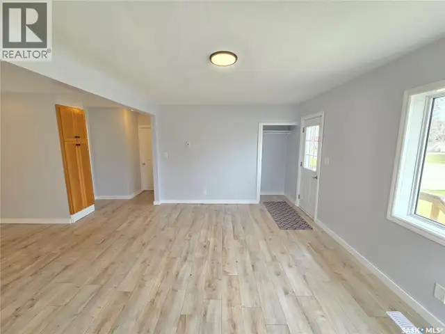 25 Rhodes STREET Redvers, Saskatchewan in Houses for Sale in Regina - Image 7