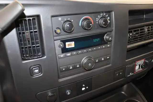 2026 Chevrolet Express 3500 Work Van5973317391908966420