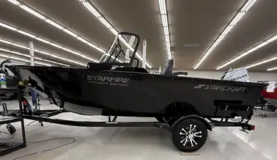 This Starfire midnight edition, is the perfect boat for cruisin around the lakes, and dropping a lin...