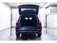 **ONE OWNER - ACCIDENT FREE** 27,369 KM This 2024 Ford Escape AWD ST Line is powered by a 1.5L EcoBo... (image 9)