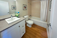 SPACIOUS 2 BEDROOM APARTMENT FOR RENT IN COLLINGWOOD! SELECT APARTMENT FULLY REVITALIZED WITH MODERN... (image 6)