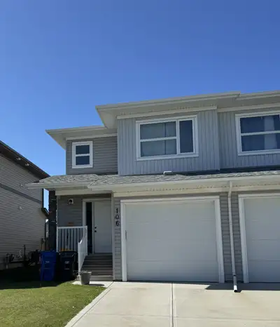 Pet friendly Fully fenced yard Garage Great location We are now offering a gorgeous duplex in the up...