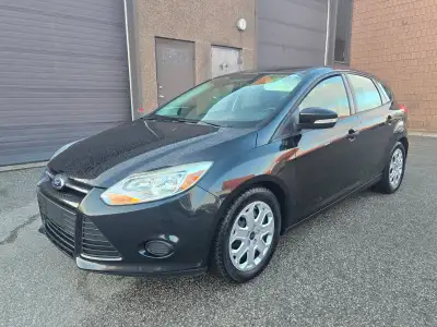 2013 Ford Focus Se Black on black cloth interior ONLY 111,000 kms Auto, AC, power windows, locks, mi...