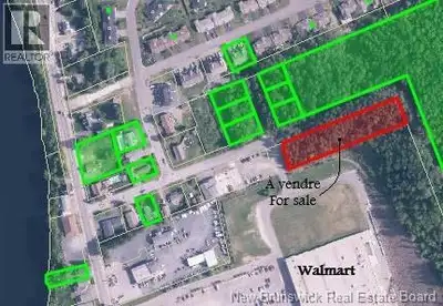 Land (1.1 acres) strategically located next to Walmart and in the center of department stores. Busin...