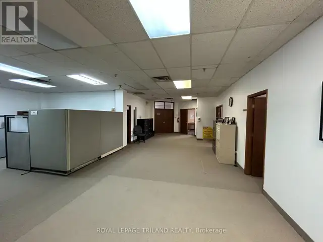 1150 FRANCES STREET N London East (East M), Ontario in Commercial & Office Space for Rent in London - Image 14