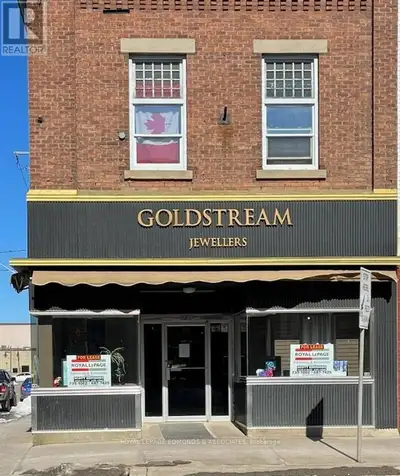 Grow your retail business here. High traffic, high visibility corner in the centre of downtown Pembr...