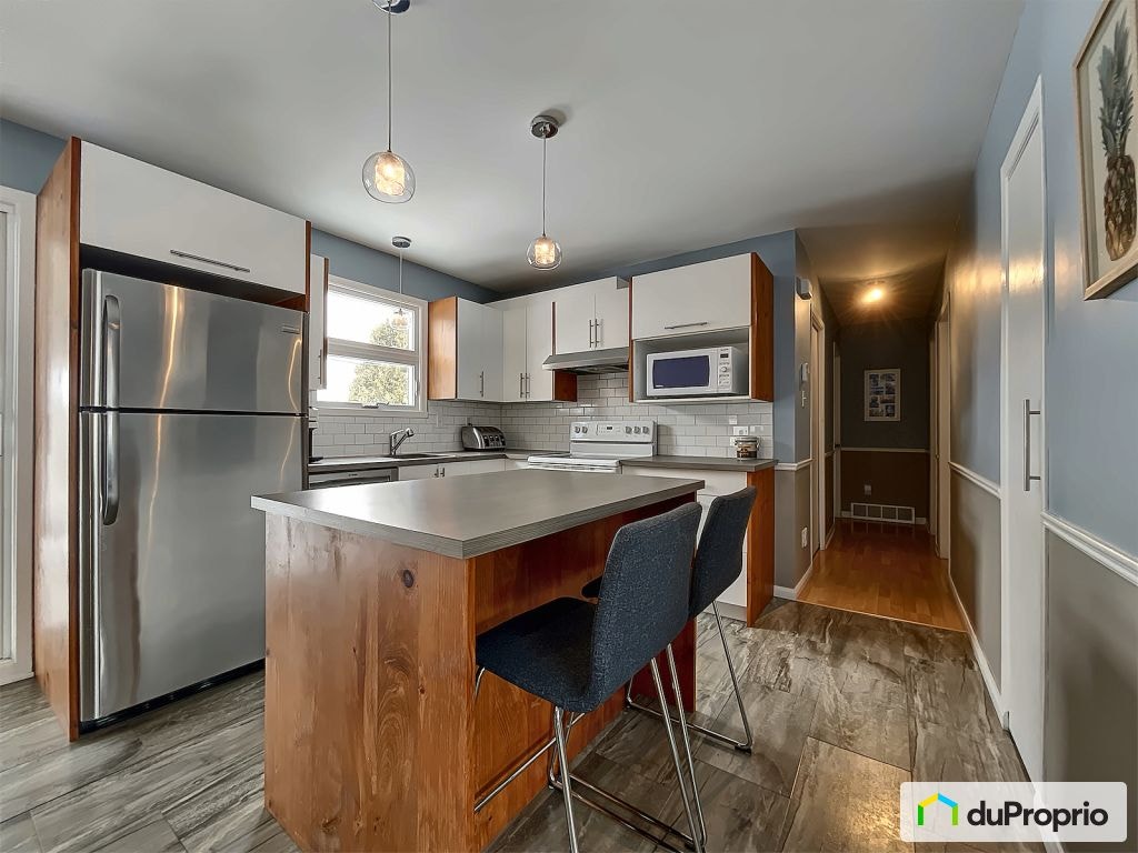 $440,000 - Bungalow for sale in Val-Belair — photo 3