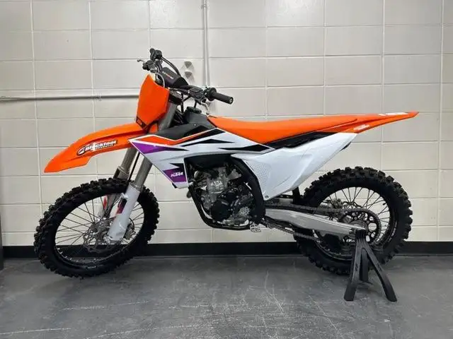 2024 KTM 250 SX-F in Dirt Bikes & Motocross in Calgary - Image 10