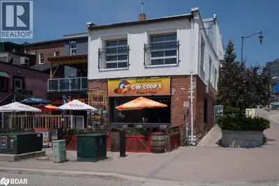 Rare opportunity to own a thriving 3,600 sq. ft. wing restaurant in the heart of downtown Barrie! Bo...