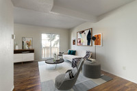 Townhomes with In Suite Laundry - Queen's Way Court - Apartment 