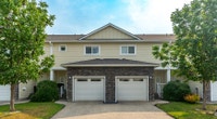 Broadstreet's Camille Townhomes offers 3 bedroom pet friendly townhomes for rent in the historic are... (image 1)