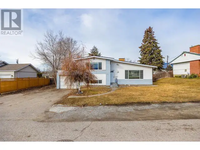 1388 Cherry Crescent W Kelowna, British Columbia in Land for Sale in Penticton - Image 15