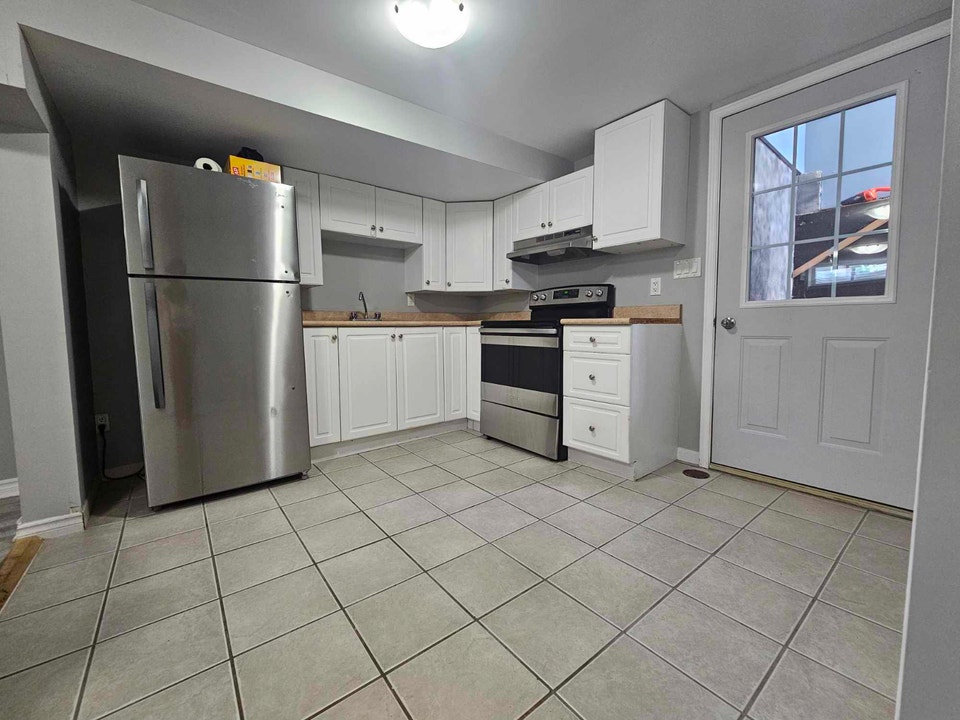 Charming 2-Bedroom Lower-Level Unit – Close to Base Petawawa 3