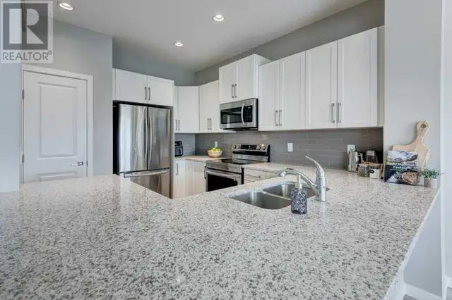 127 Legacy Reach Manor SE Calgary, Alberta62863800366210122