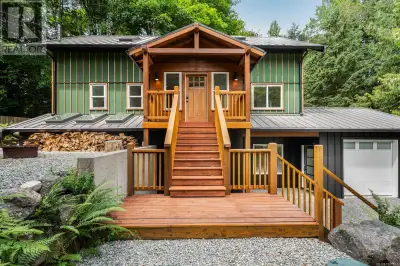 A freshly updated 2011-built home nestled on a sunny and private 0.4-acre lot in a prime Sooke locat...