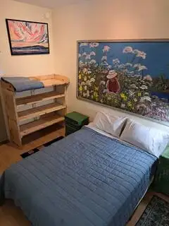 Recently renovated, 10 foot ceiling, large kitchen, wheelchair access. located DOWNTOWN Parry Sound....