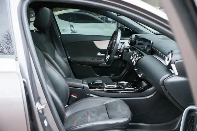 2022 Mercedes-Benz A-Class in Cars & Trucks in Markham / York Region - Image 26