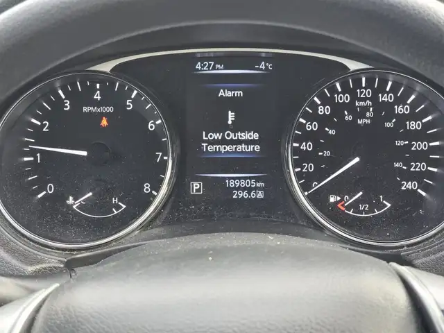 2016 Nissan Rogue SV in Cars & Trucks in Kitchener / Waterloo - Image 12