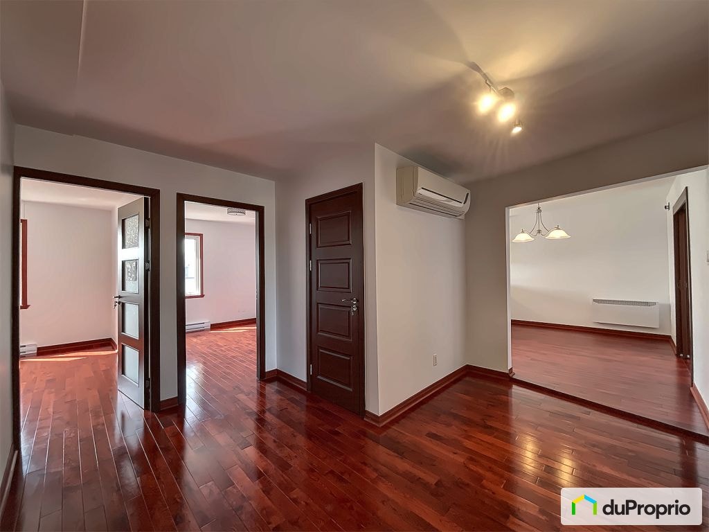 $439,000 - Condominium in Mercier / Hochelaga / Maisonneuve — photo 2