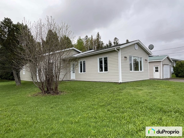 $290,000 - Bungalow for sale in Chicoutimi (Chicoutimi) — photo 1