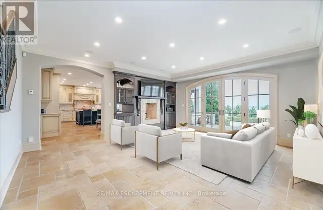 5545 BLEZARD DRIVE Lincoln (Lincoln Lake), Ontario in Houses for Sale in City of Toronto - Image 19
